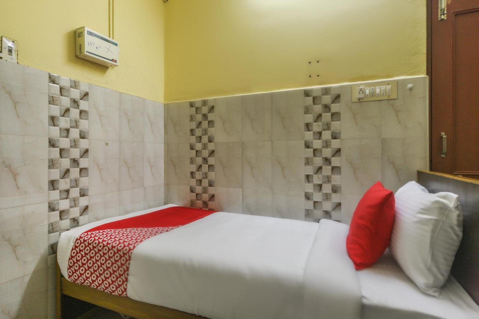 Oyo Modern Guest House Chennai Luaran gambar